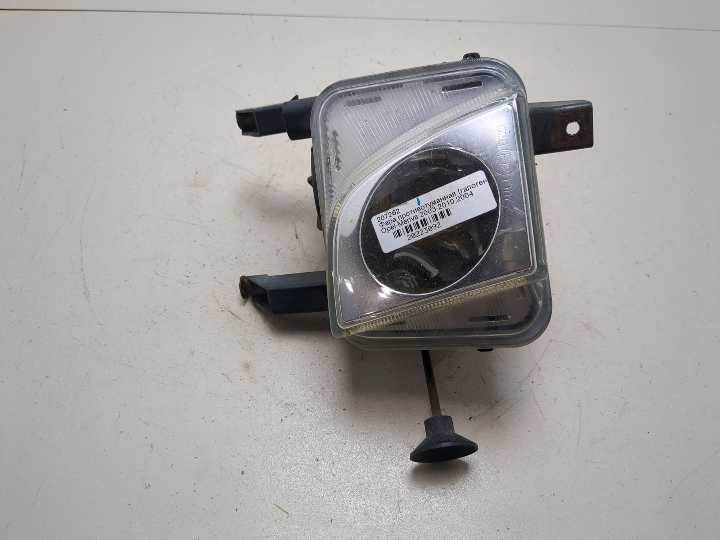 Фара противотуманная правая