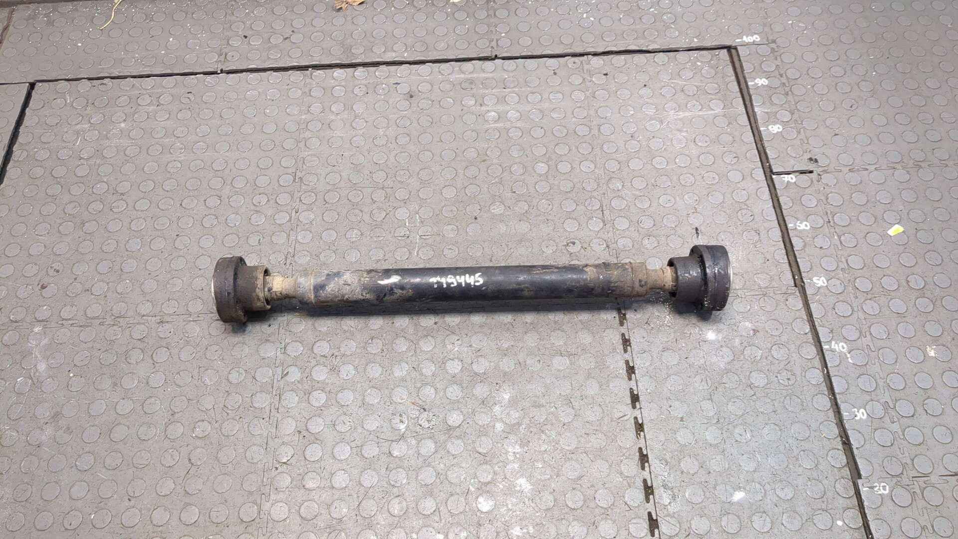 Вал карданный передний