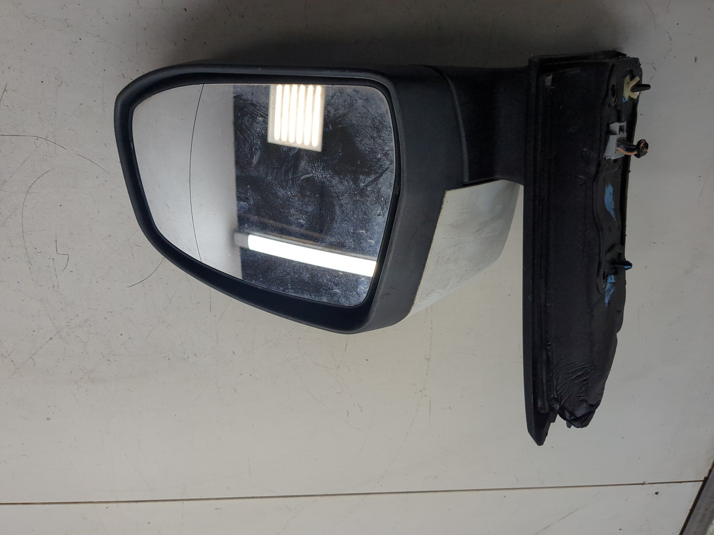 Зеркало правое электрическое