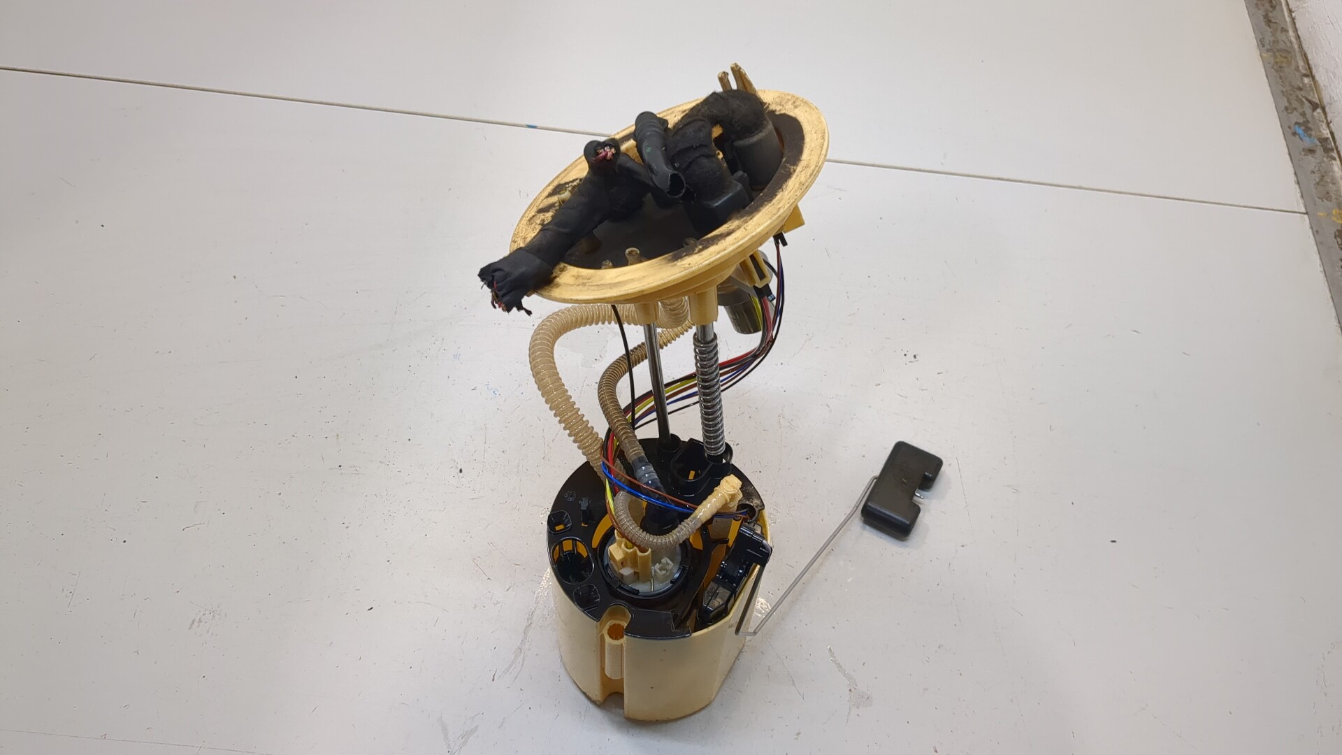 Насос топливный электрический