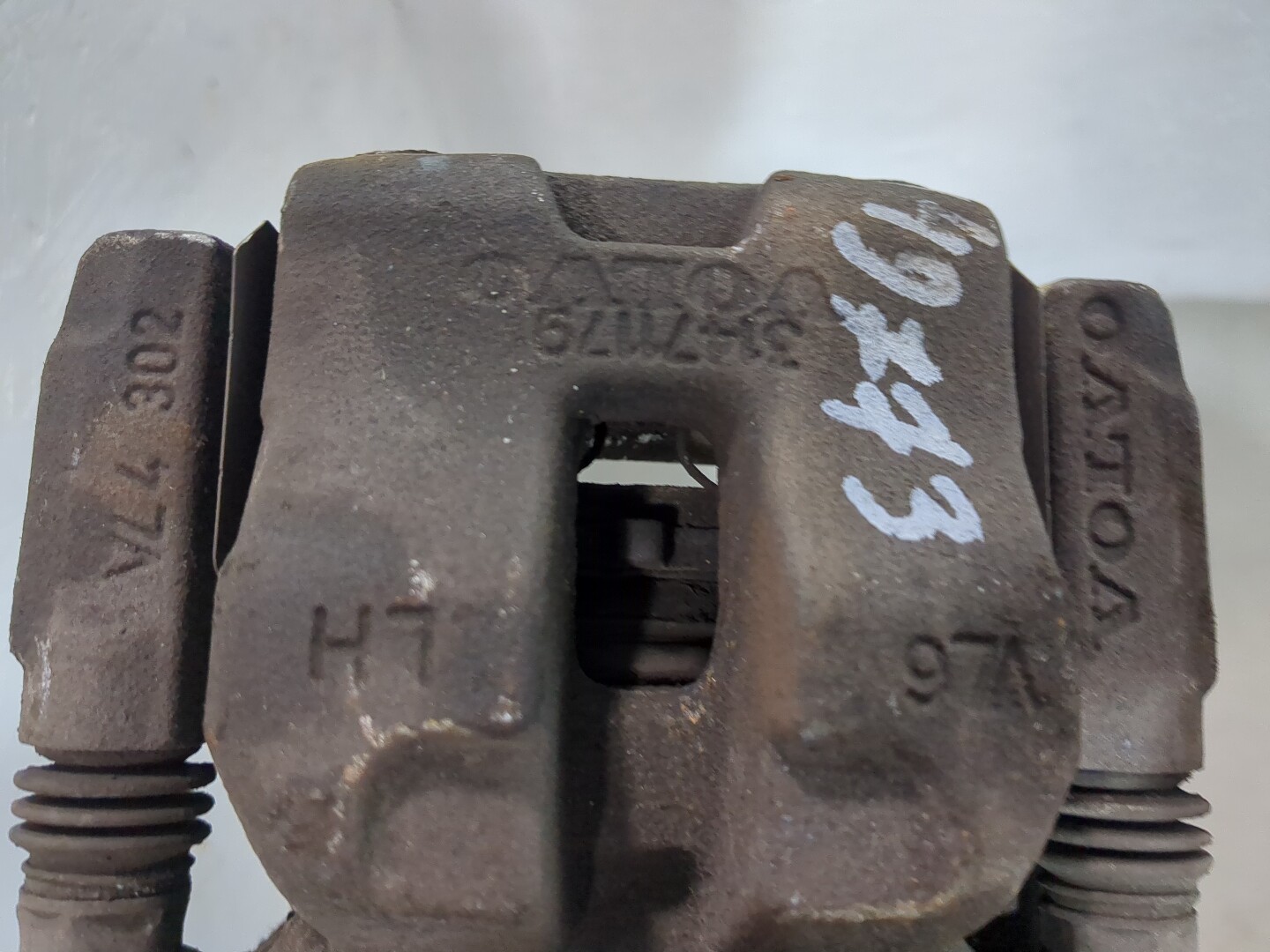 Суппорт задний левый