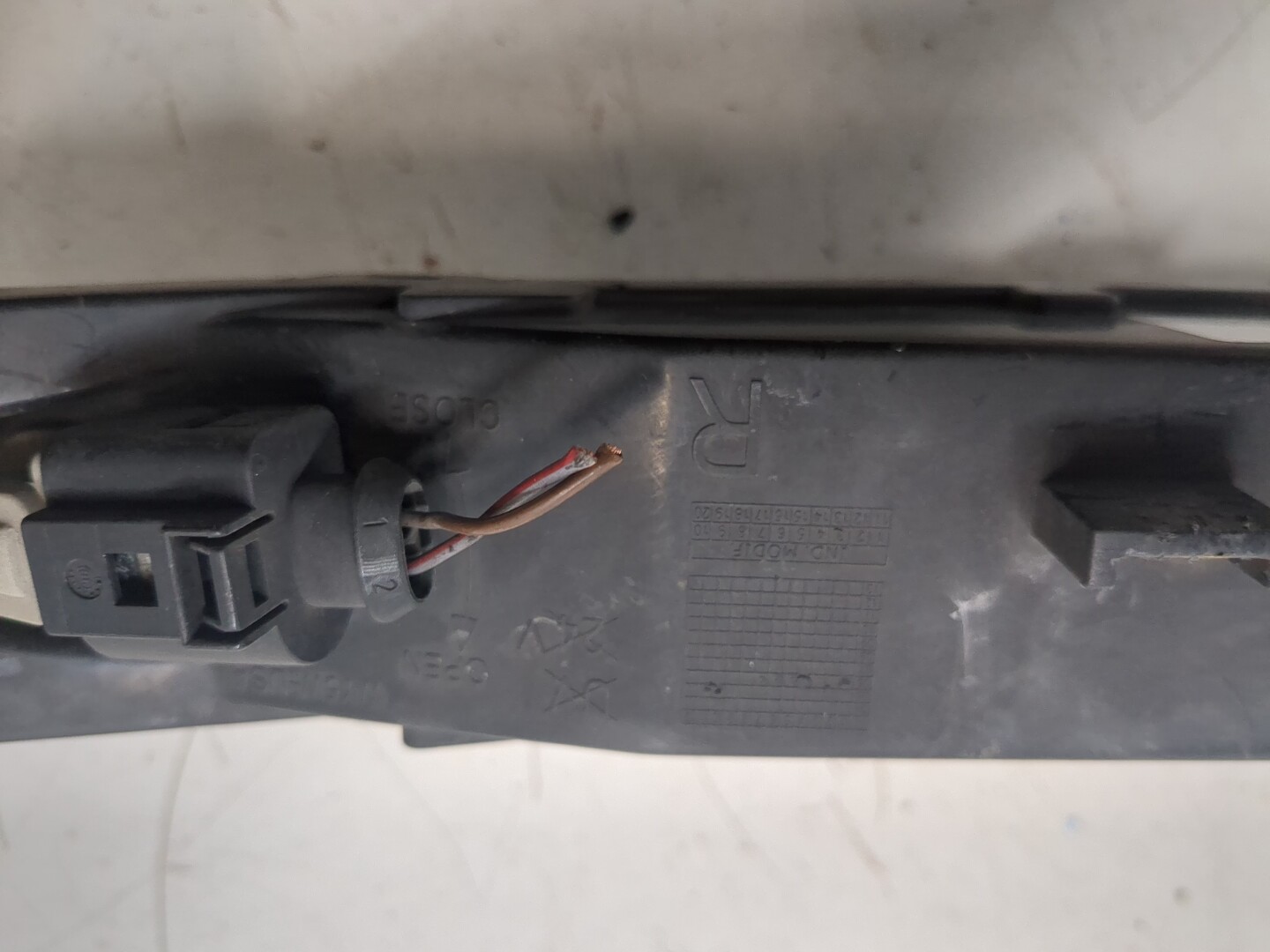 Фара дневного света правая (ходовые огни)