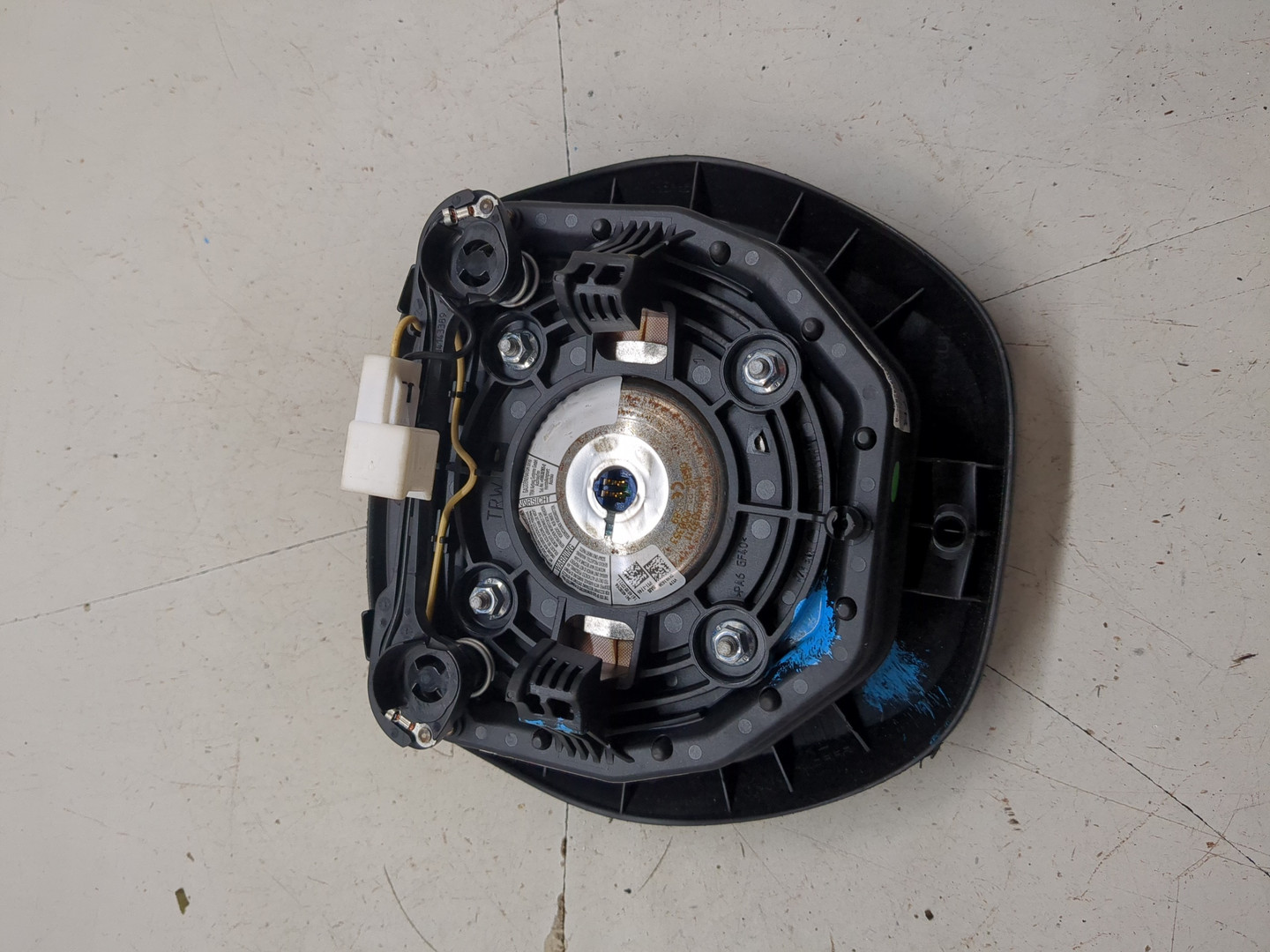 Подушка безопасности в рулевое колесо