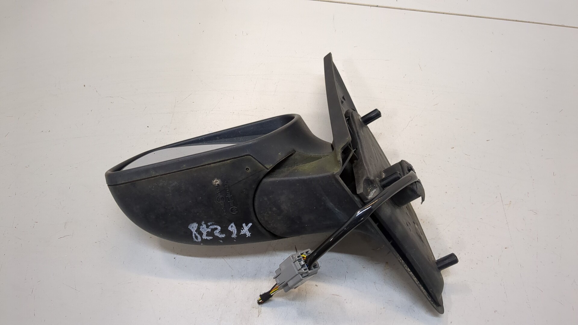 Зеркало левое электрическое