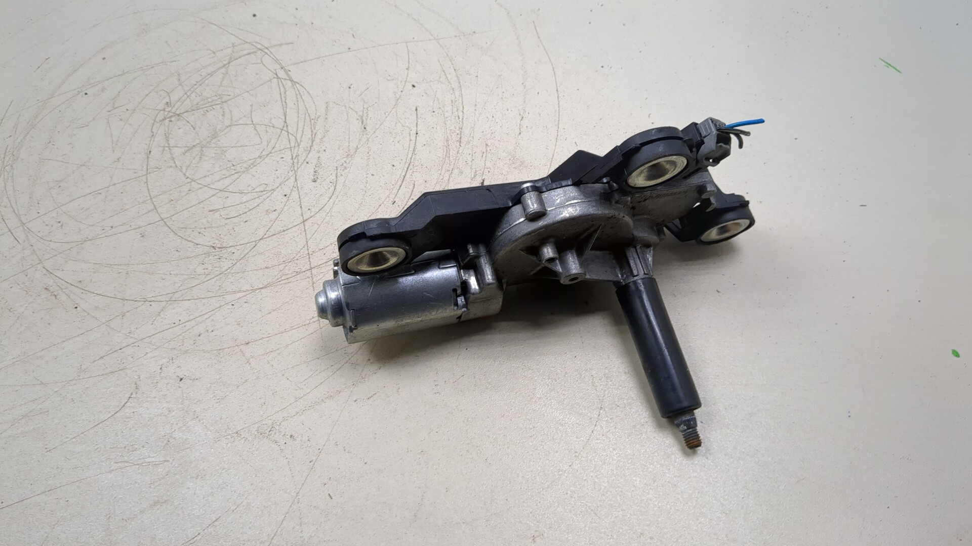 Моторчик стеклоочистителя задний