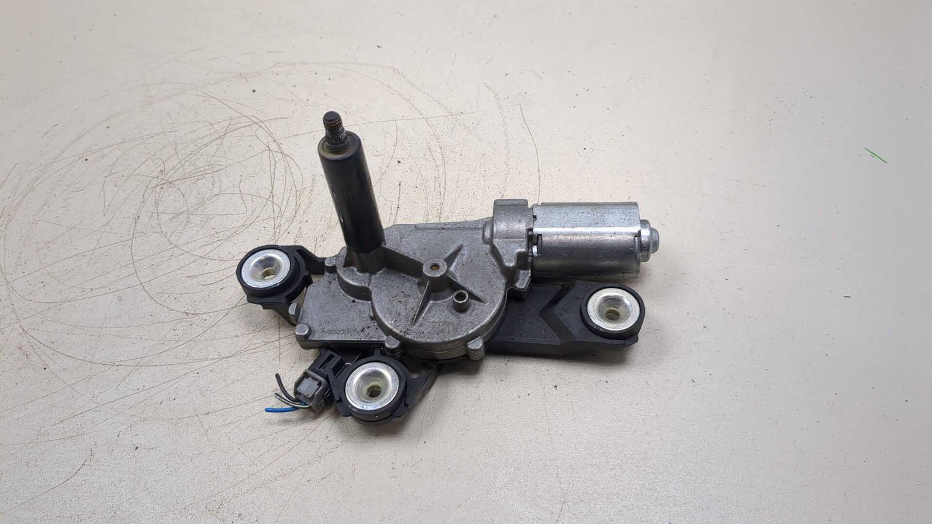 Моторчик стеклоочистителя задний