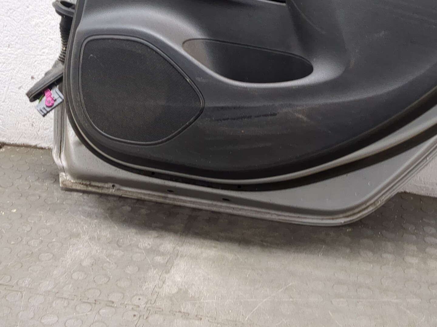 Дверь задняя правая