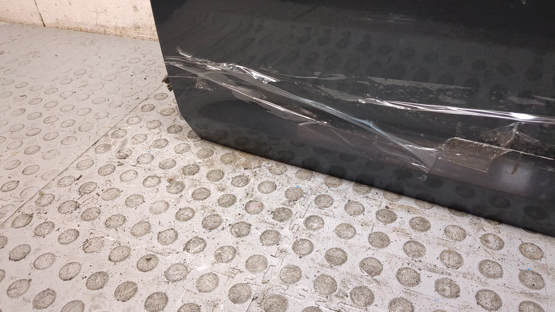 Дверь передняя левая