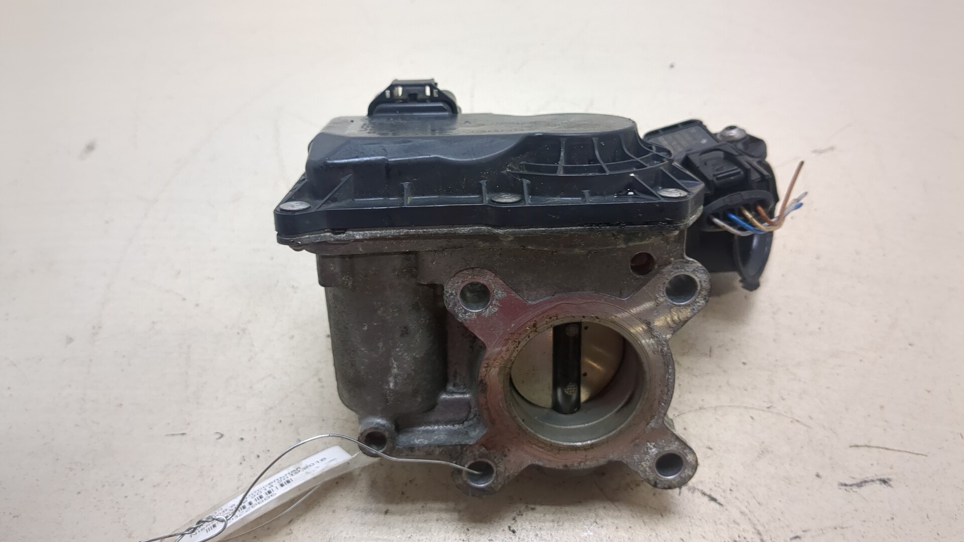 Заслонка дроссельная электрическая