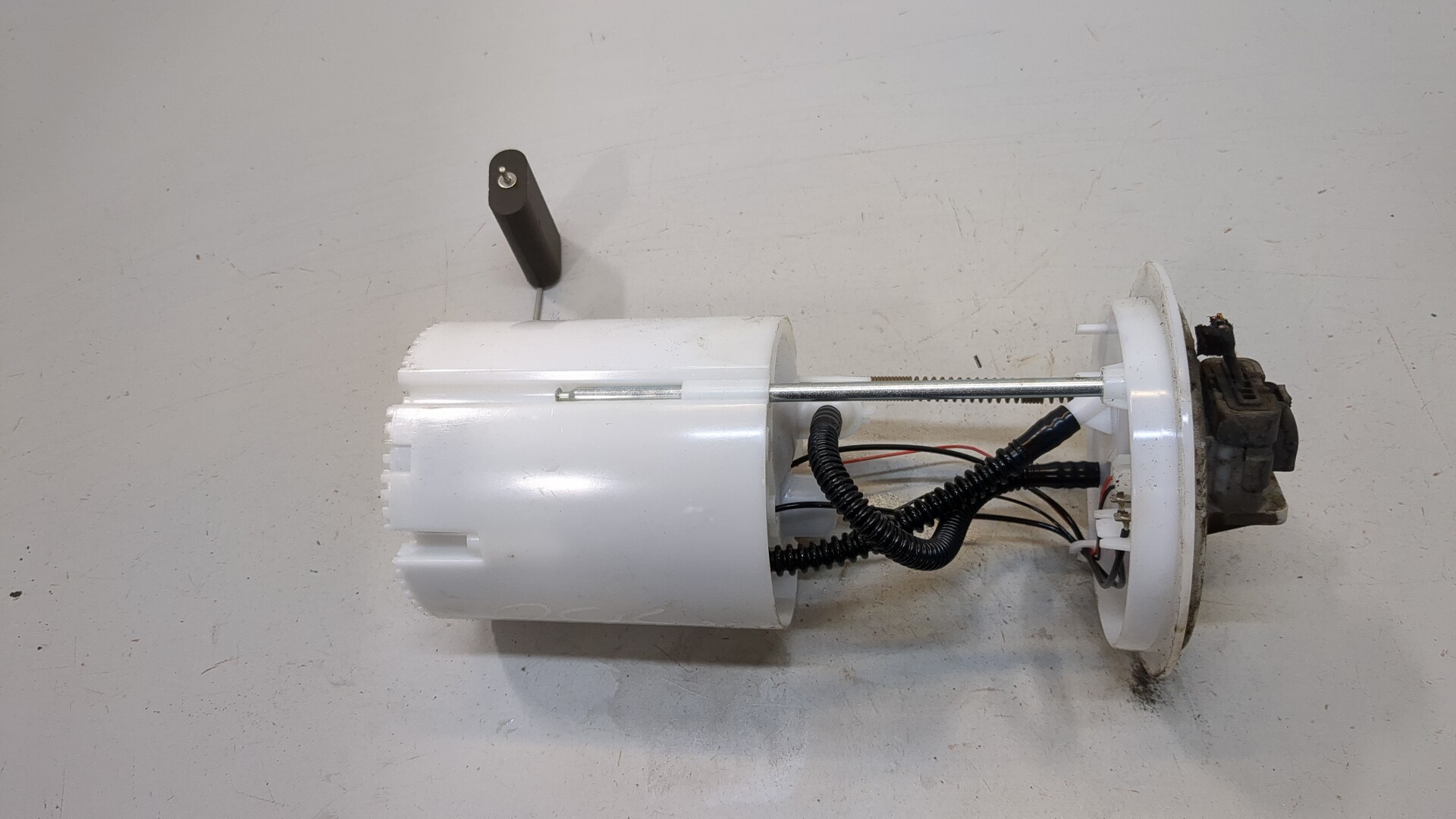 Насос топливный электрический