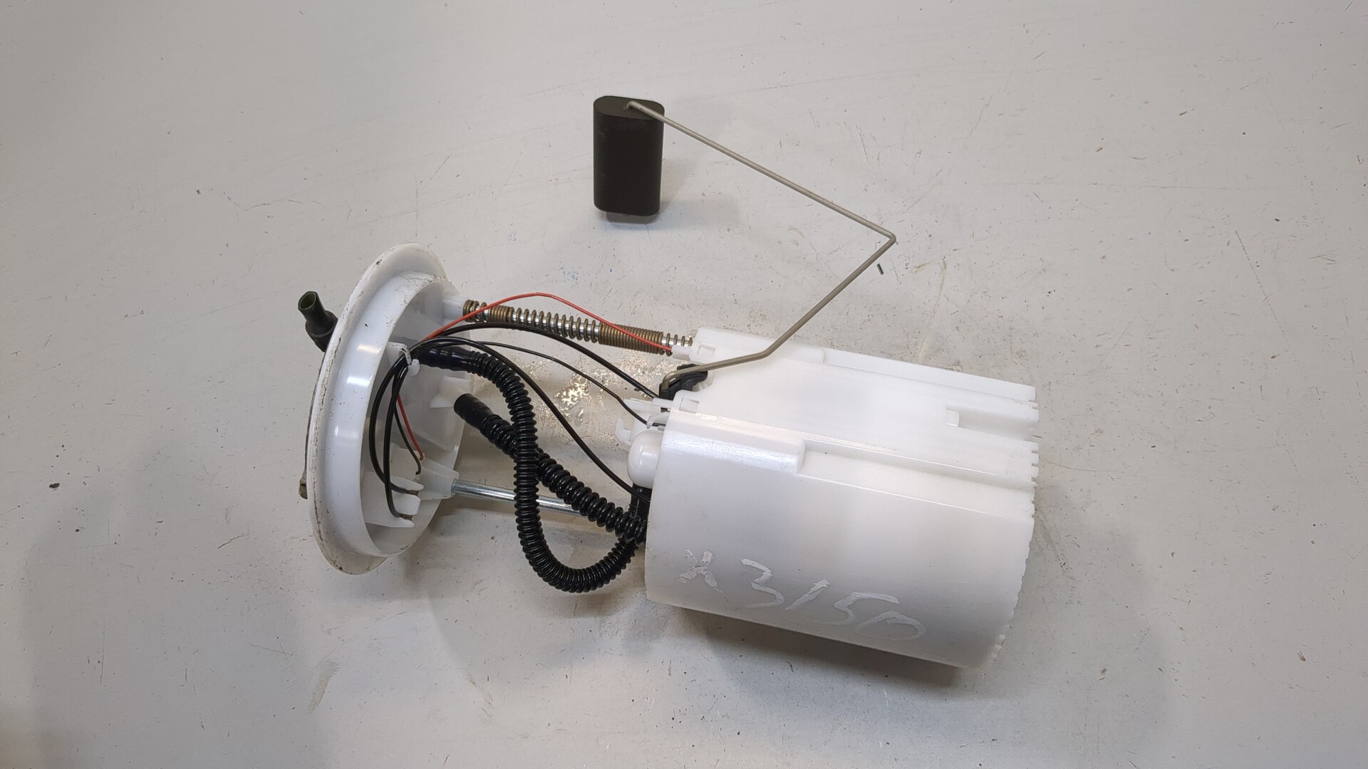 Насос топливный электрический