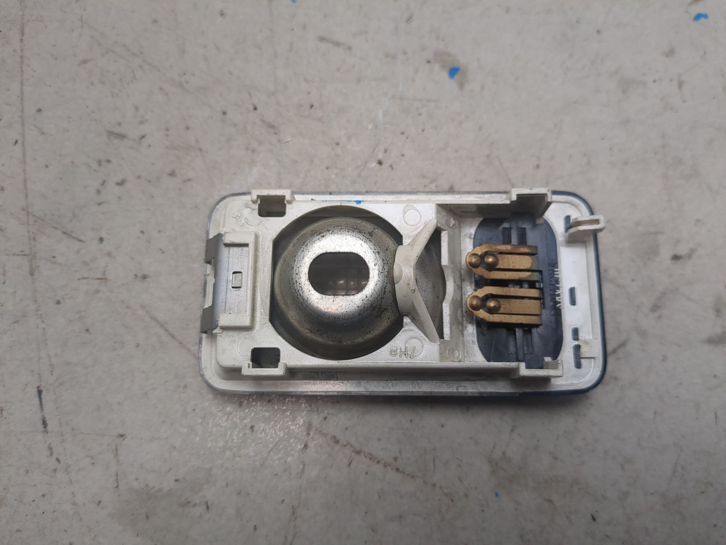 Плафон салонный