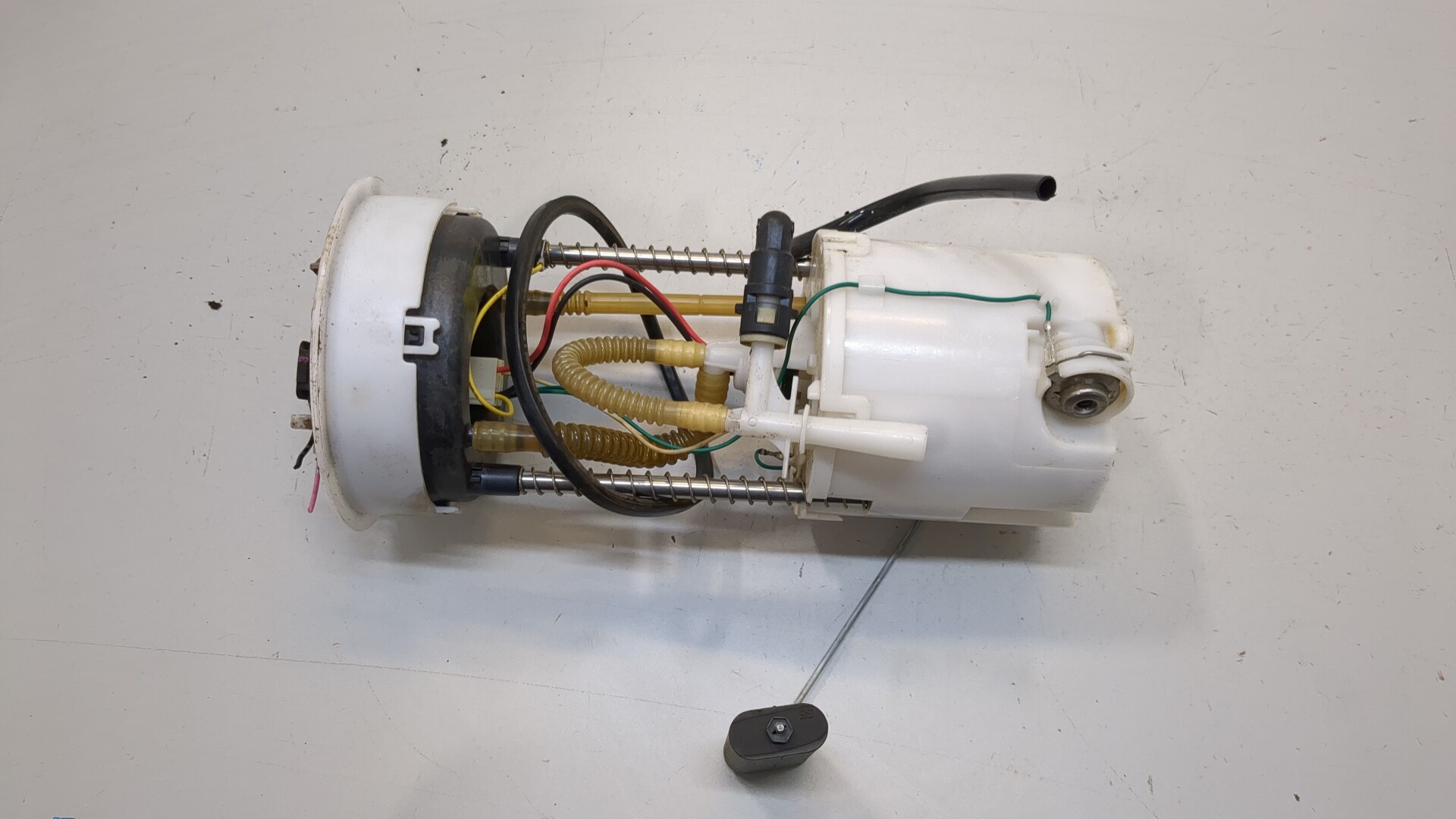 Насос топливный электрический