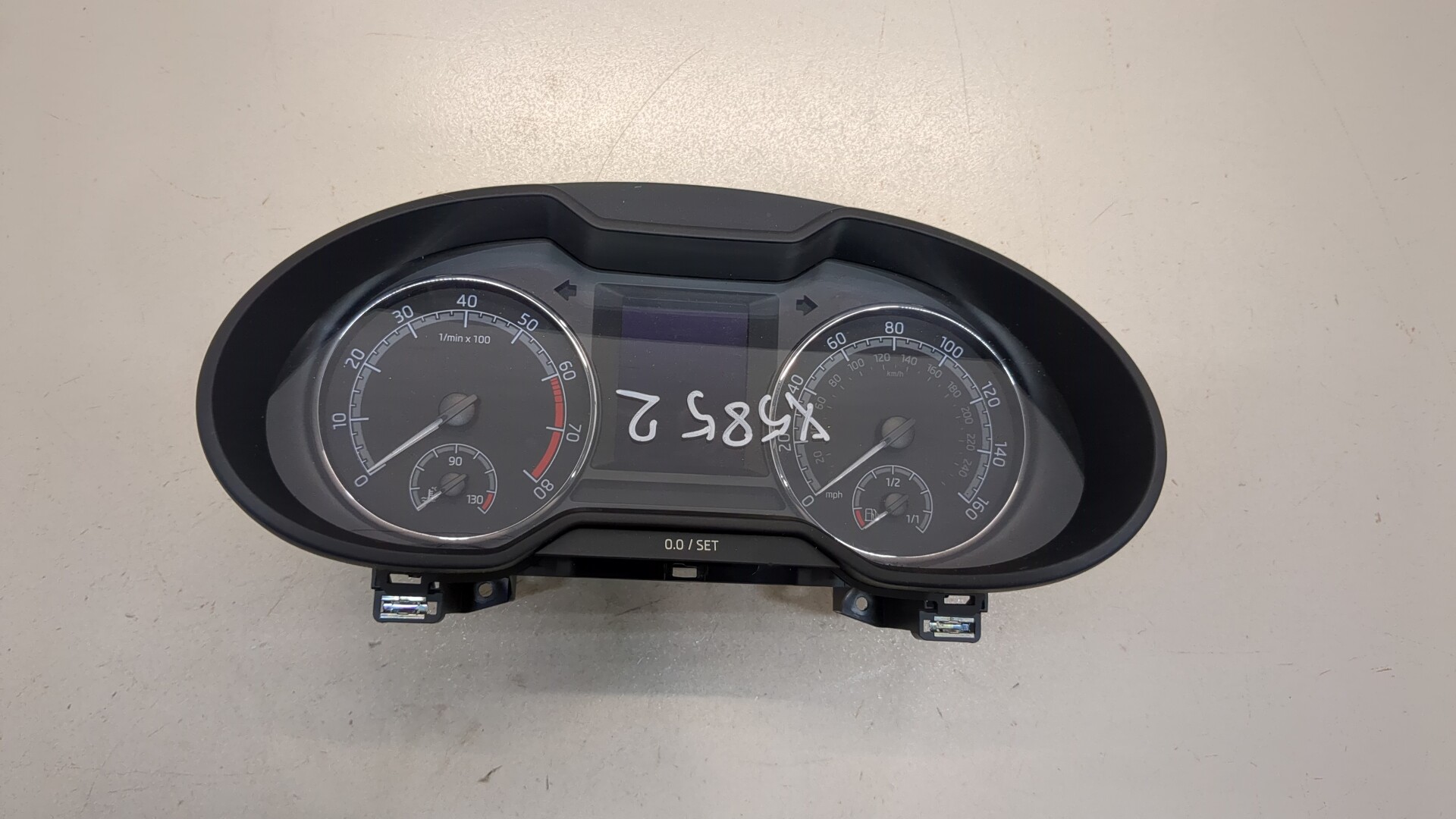 Панель приборов