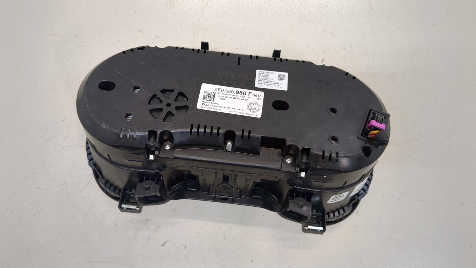 Панель приборов