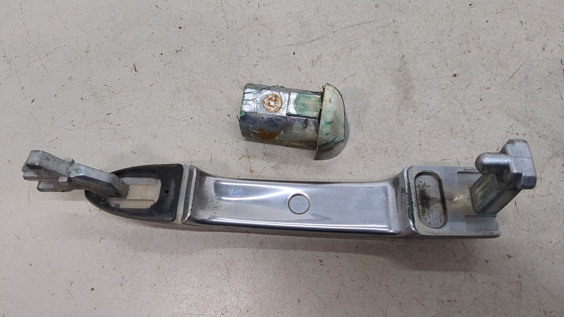 Ручка двери наружная