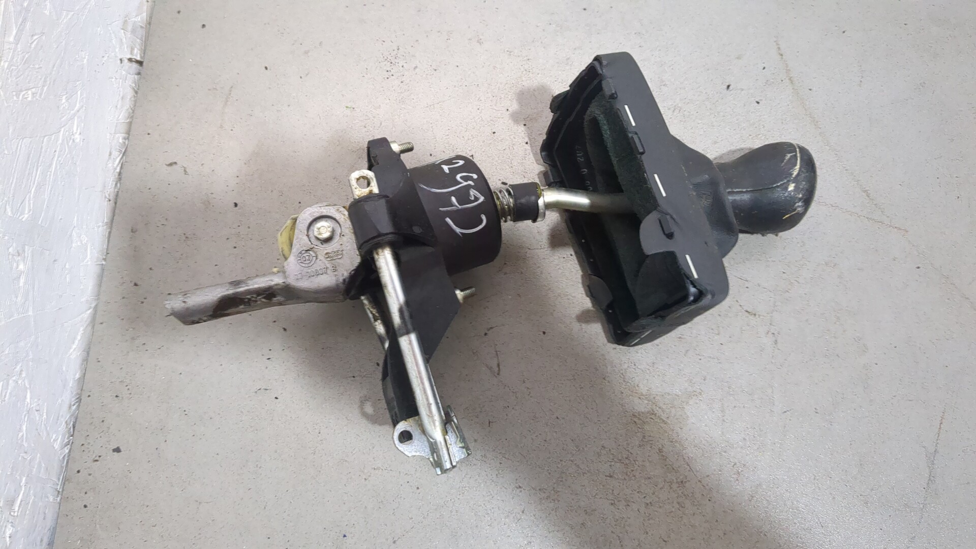 Кулиса МКПП / АКПП