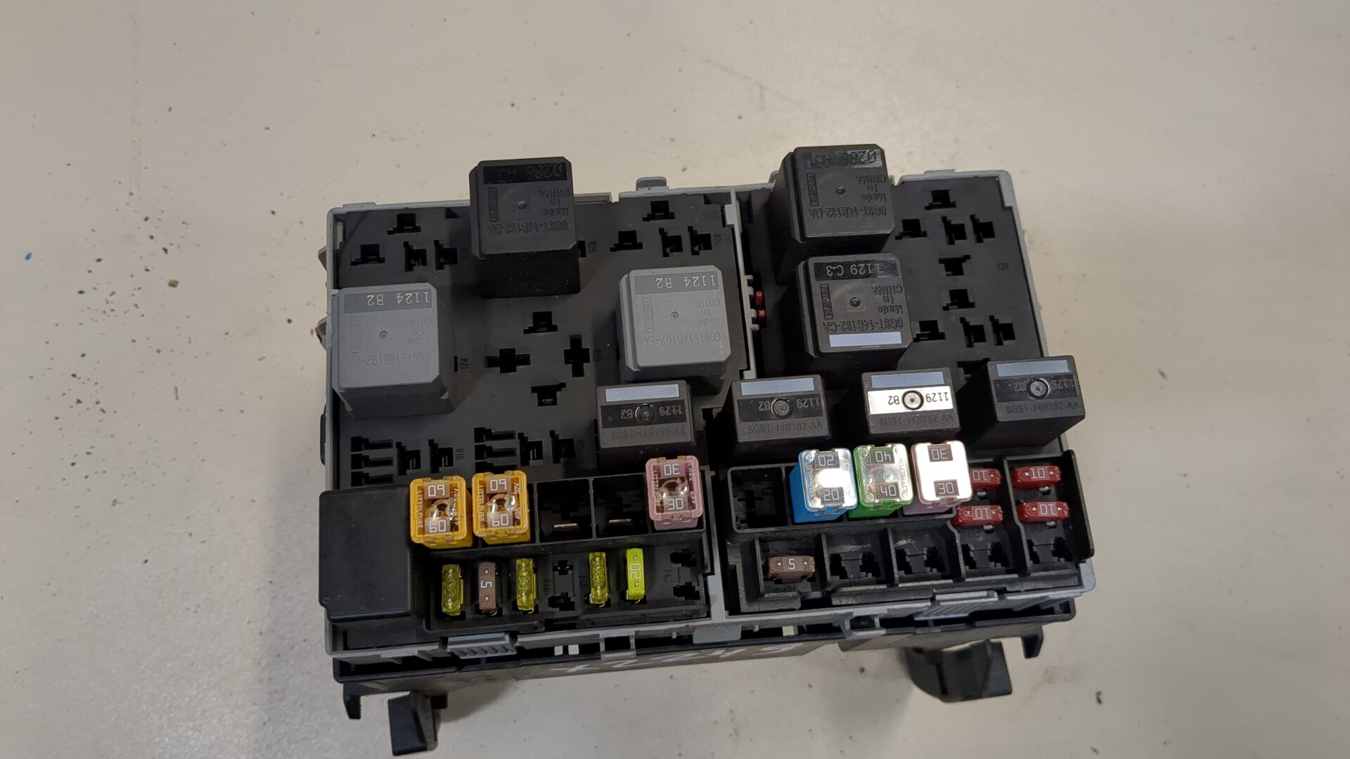 Блок предохранителей