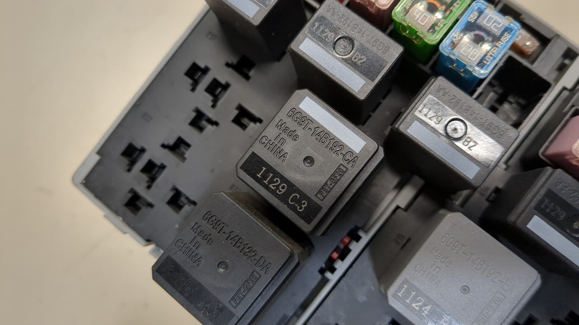 Блок предохранителей