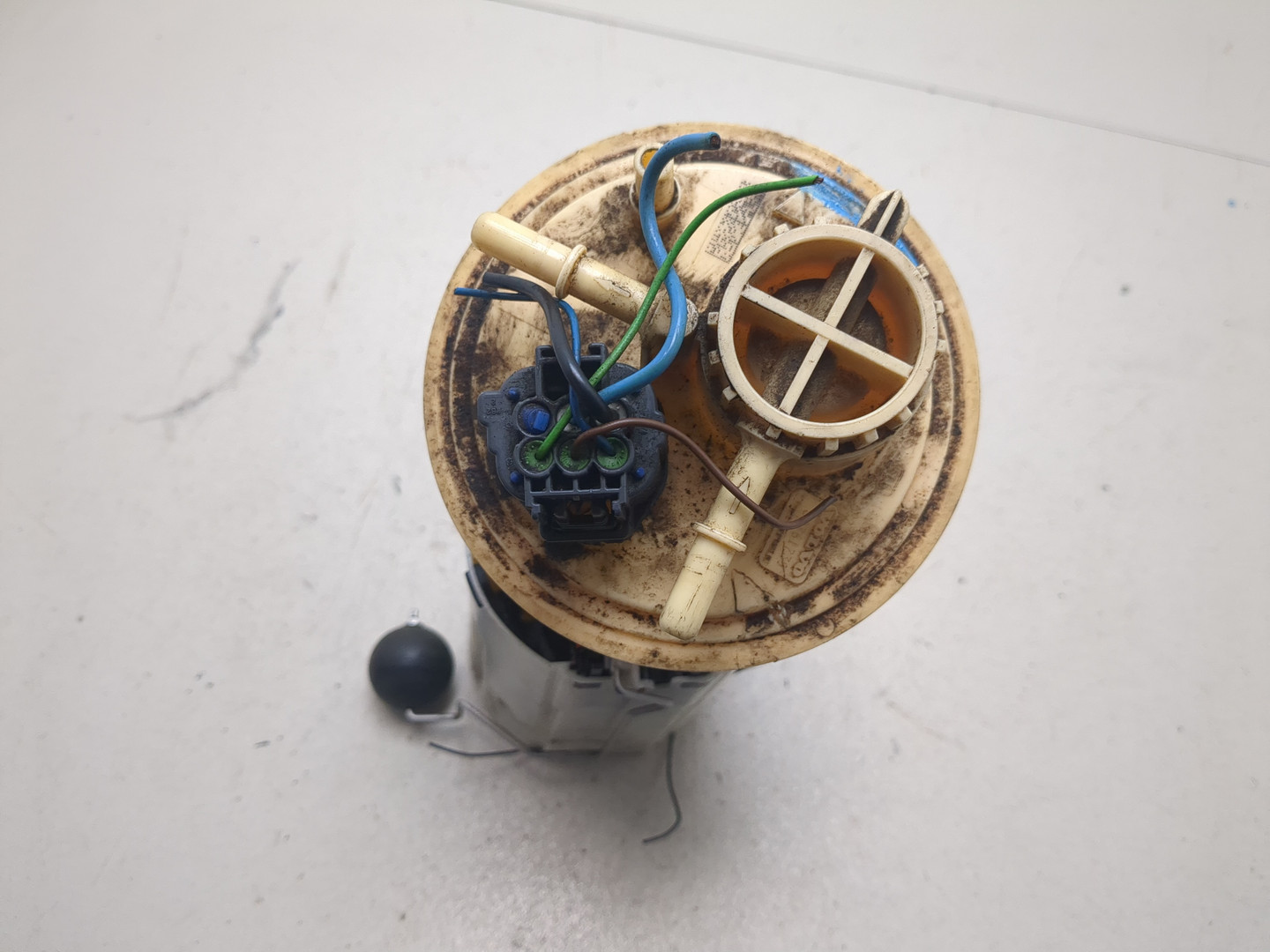 Насос топливный электрический