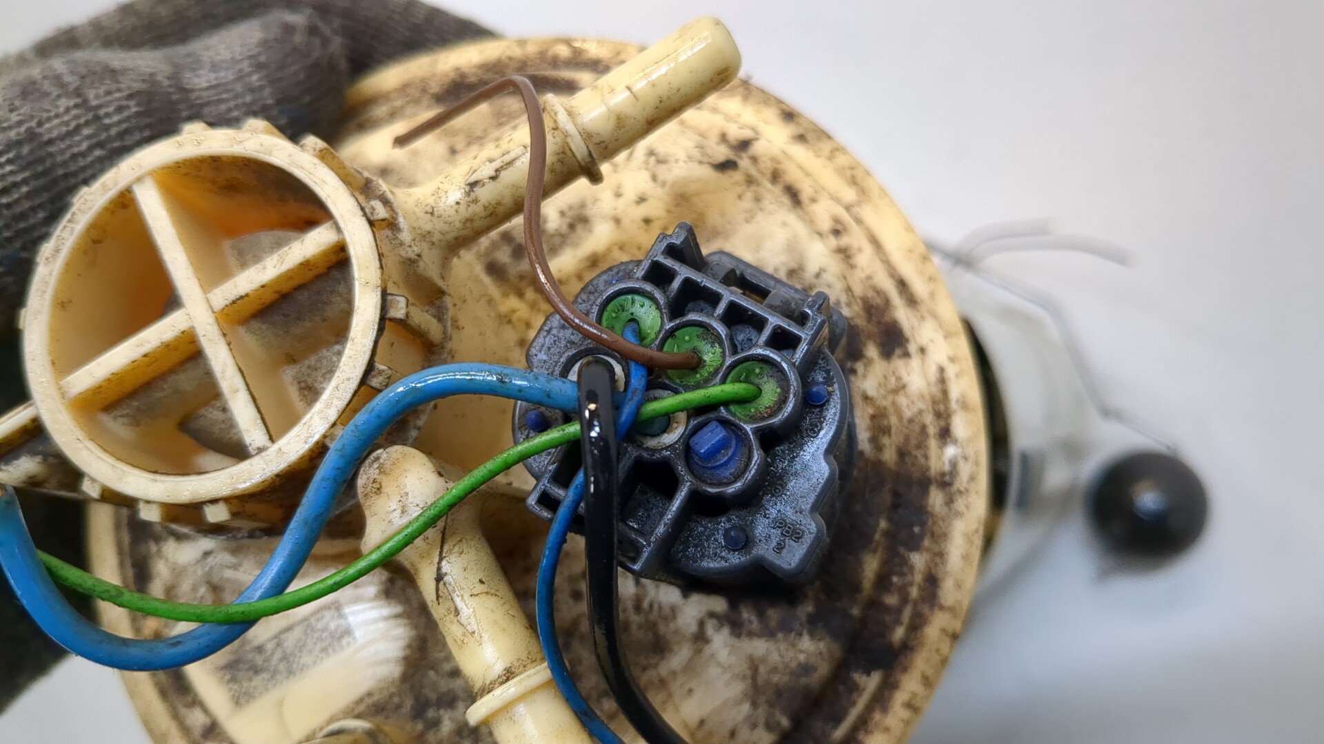 Насос топливный электрический