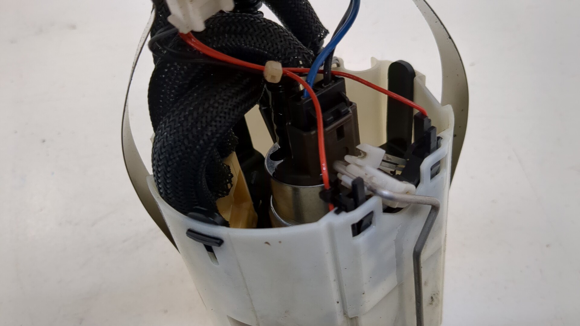 Насос топливный электрический