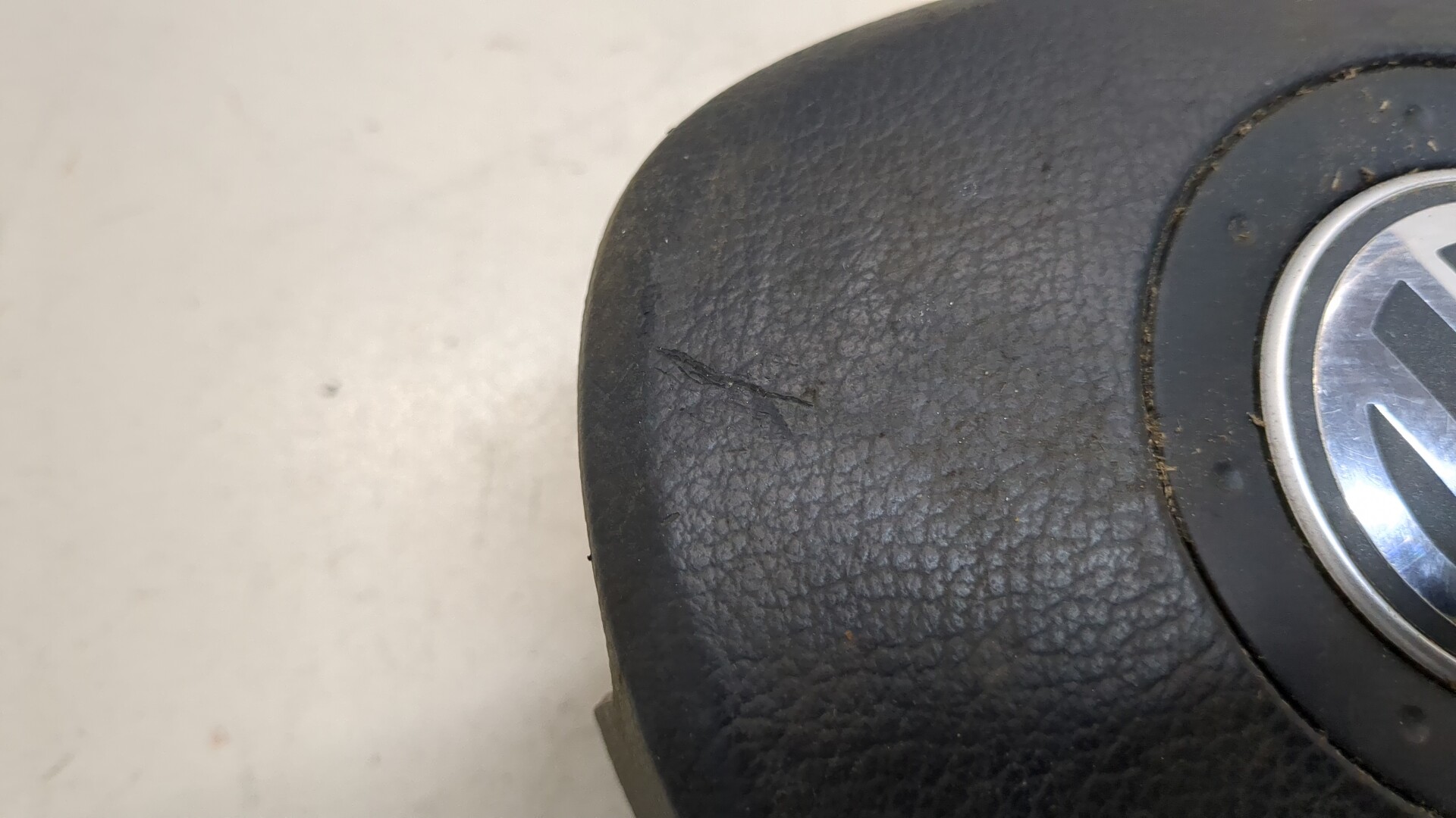 Подушка безопасности в рулевое колесо