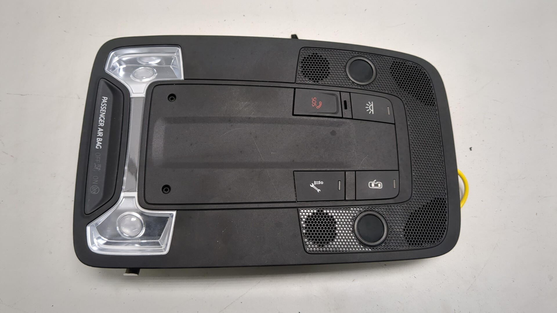 Плафон салонный