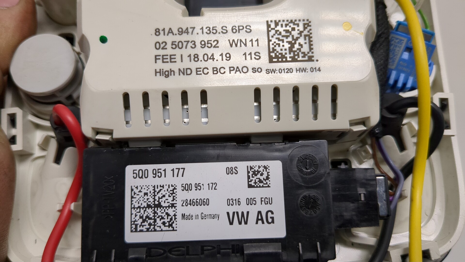 Плафон салонный