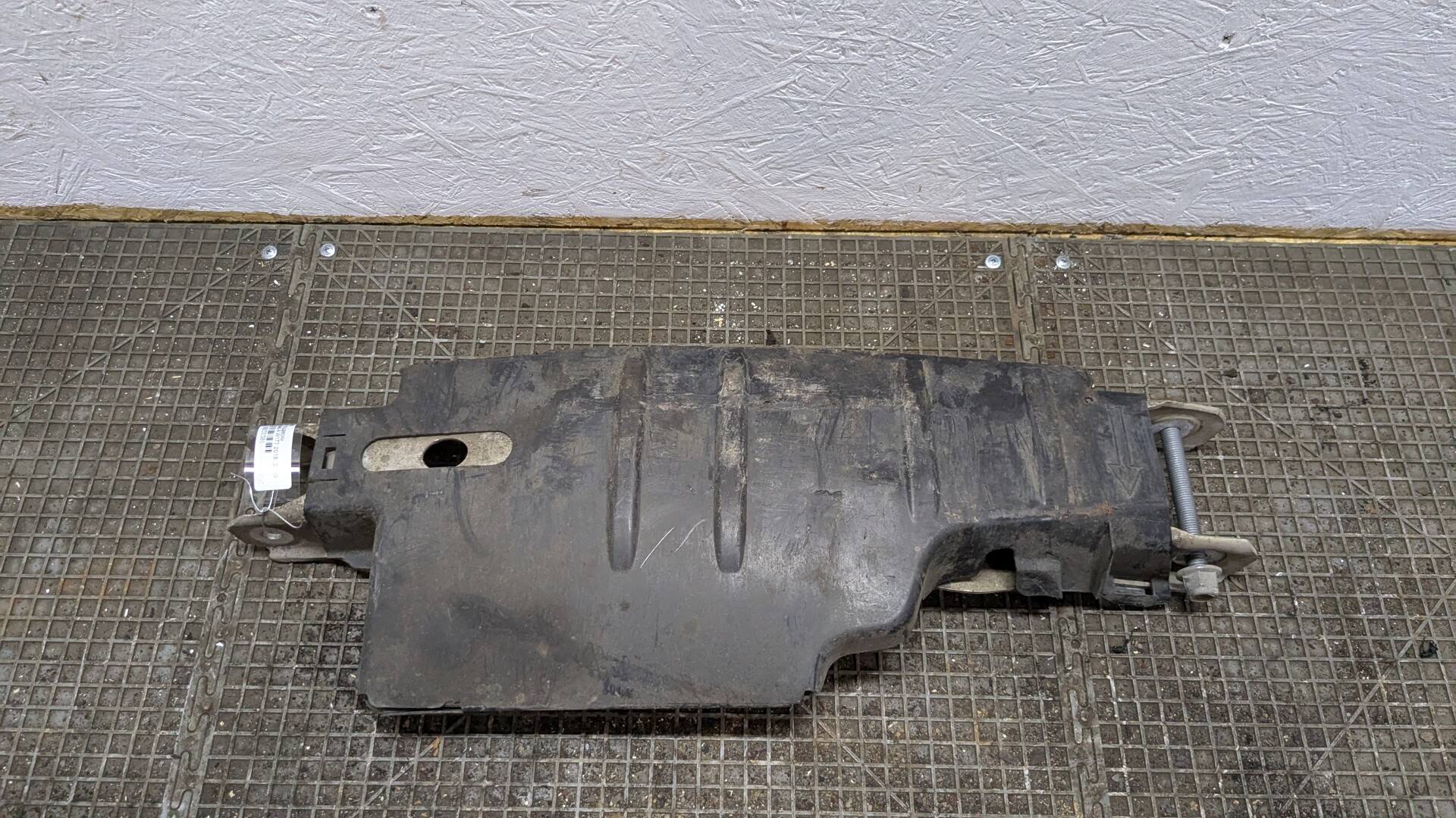 Рычаг задний левый