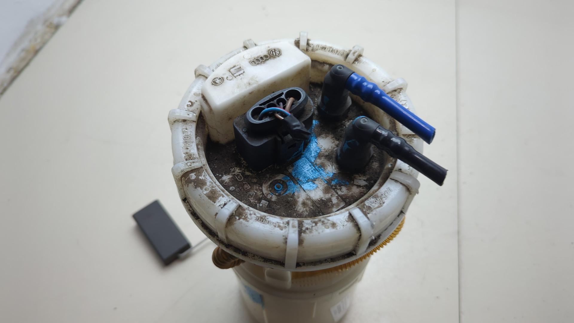 Насос топливный электрический