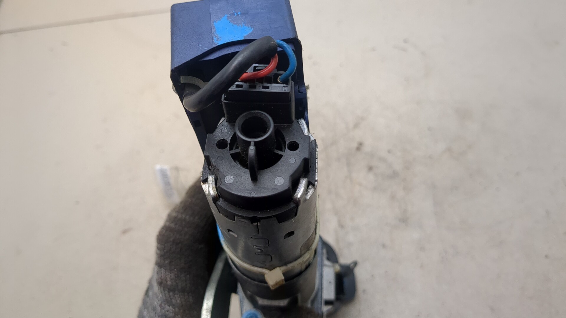 Активатор замка багажника