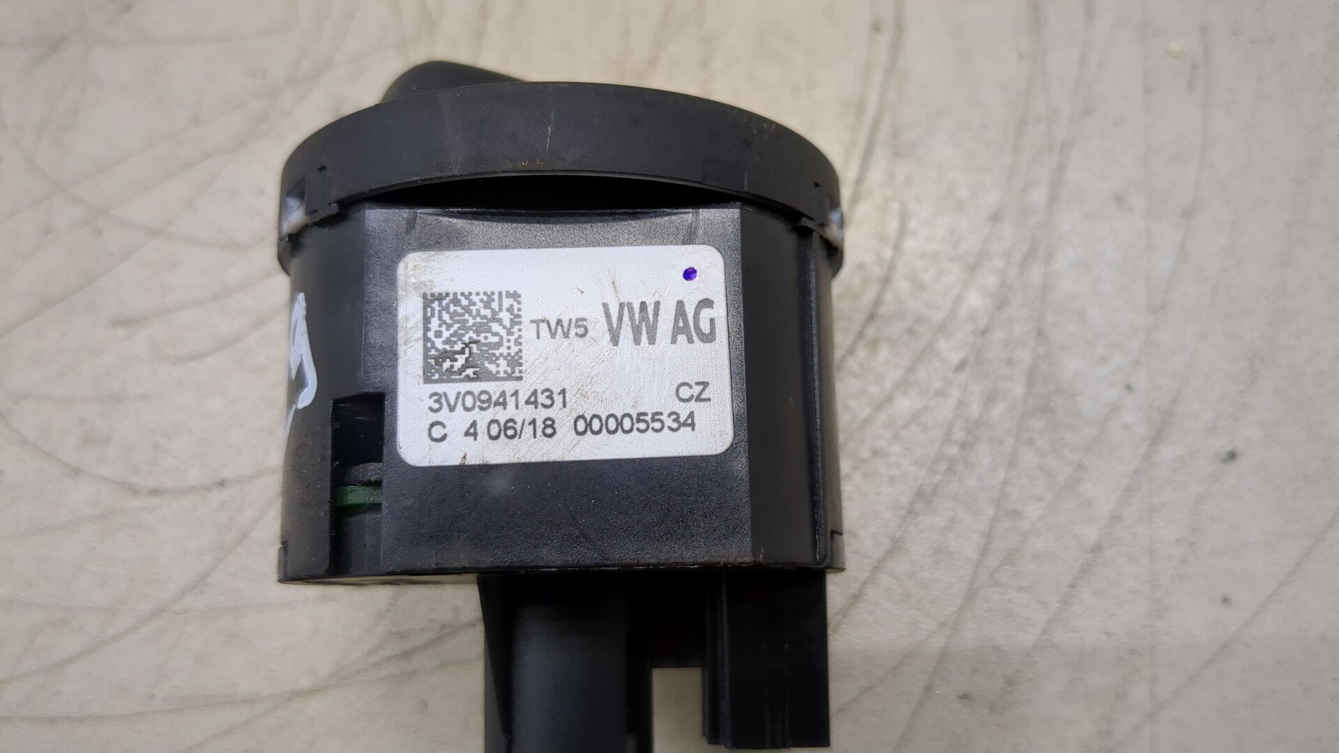 Переключатель света фар