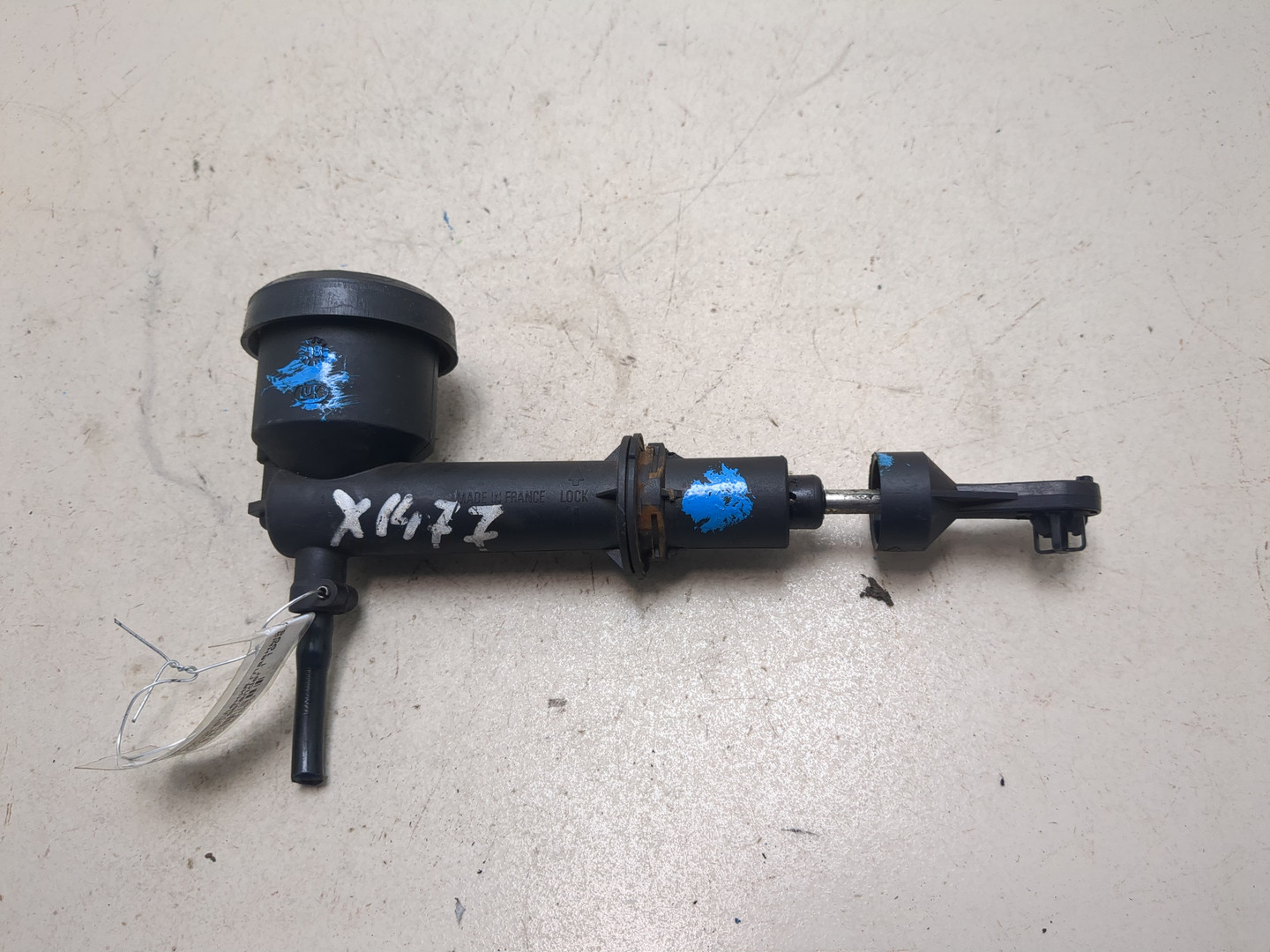 Цилиндр сцепления главный