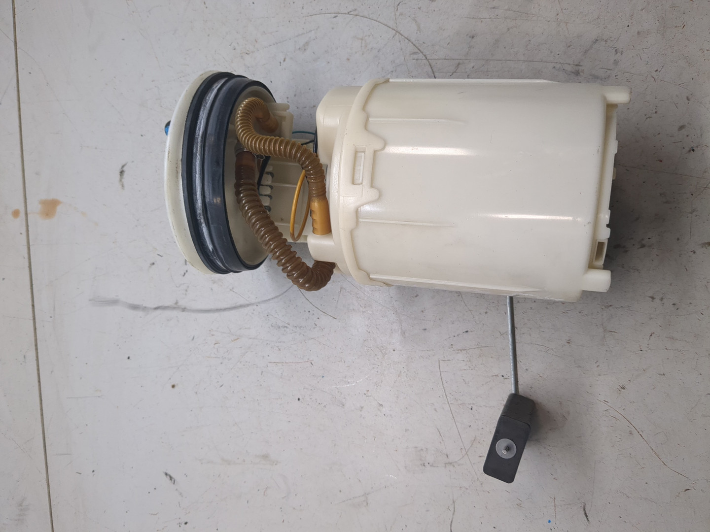 Насос топливный электрический