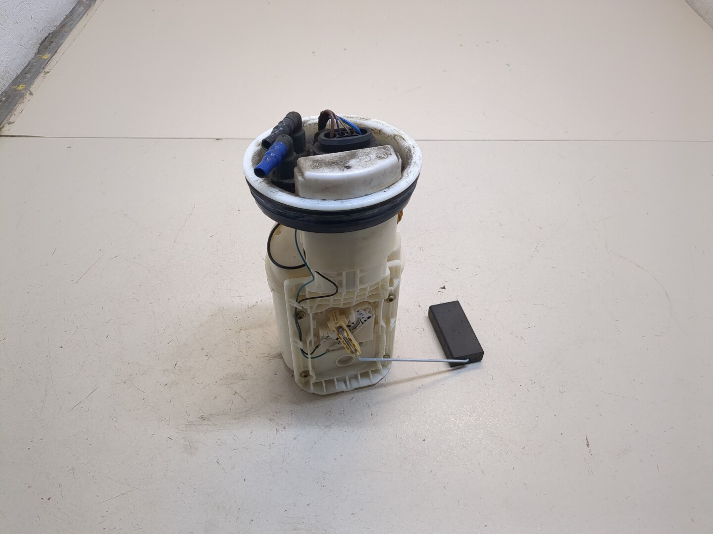 Насос топливный электрический