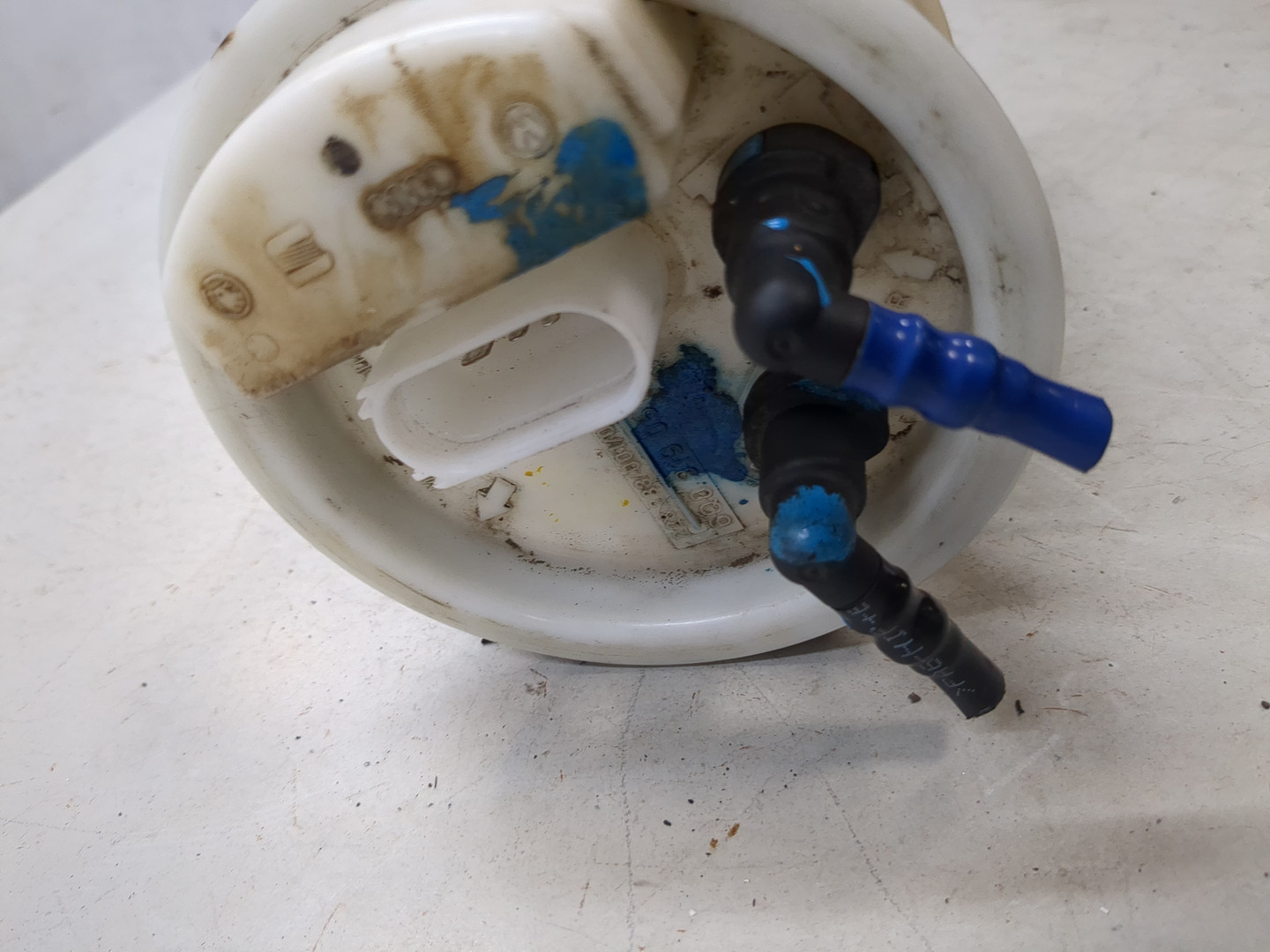 Насос топливный электрический