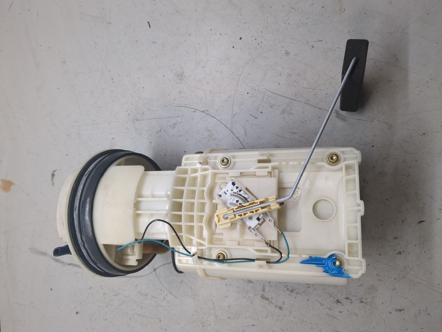 Насос топливный электрический