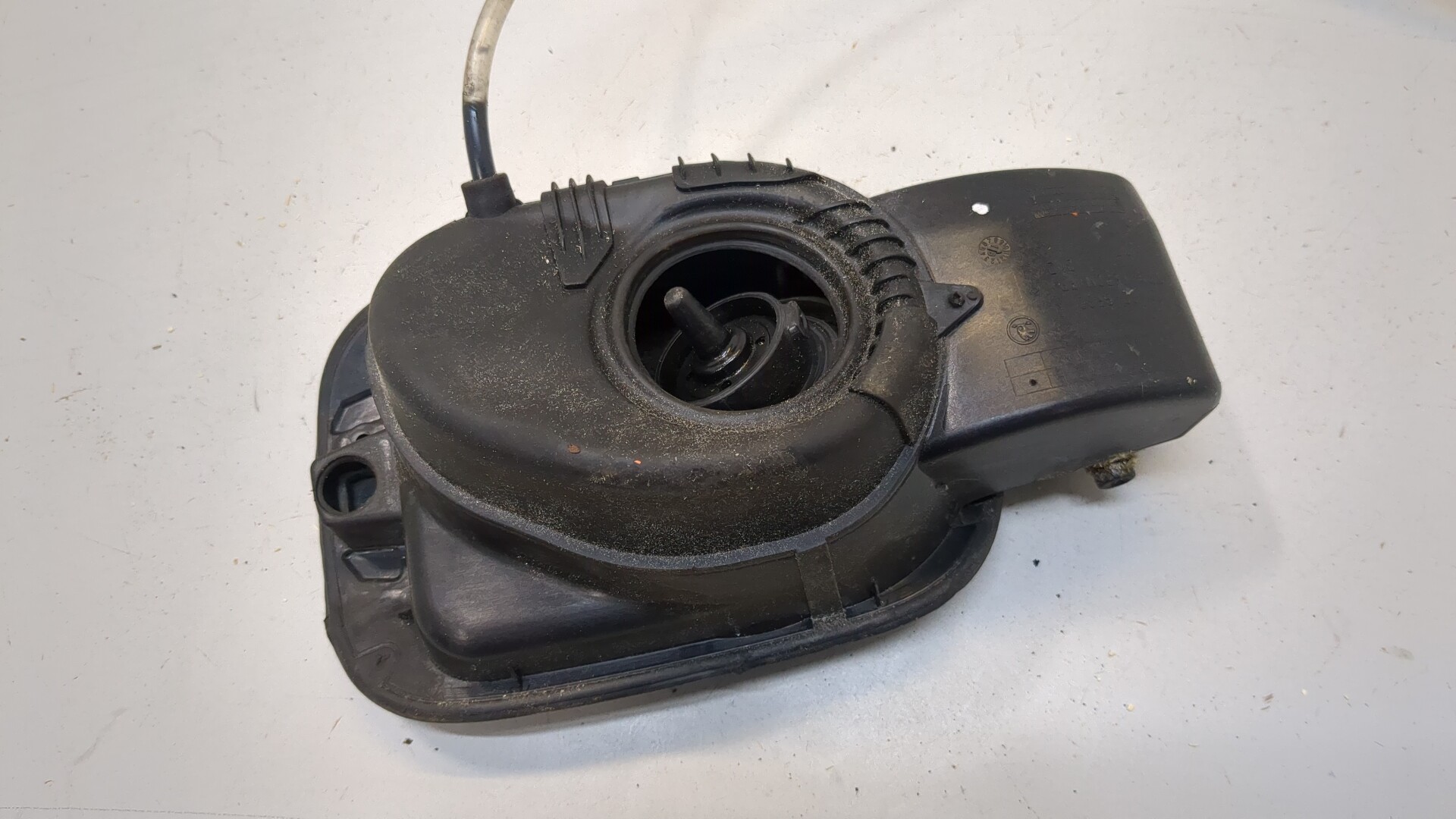 Лючок бензобака