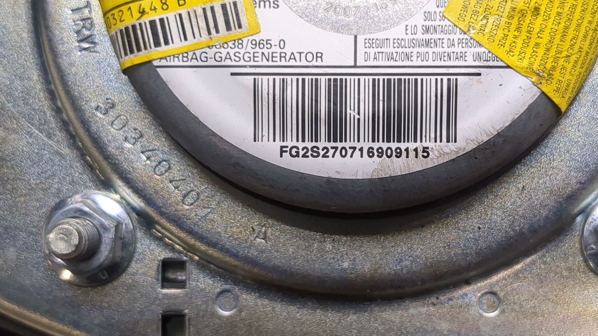 Подушка безопасности в рулевое колесо