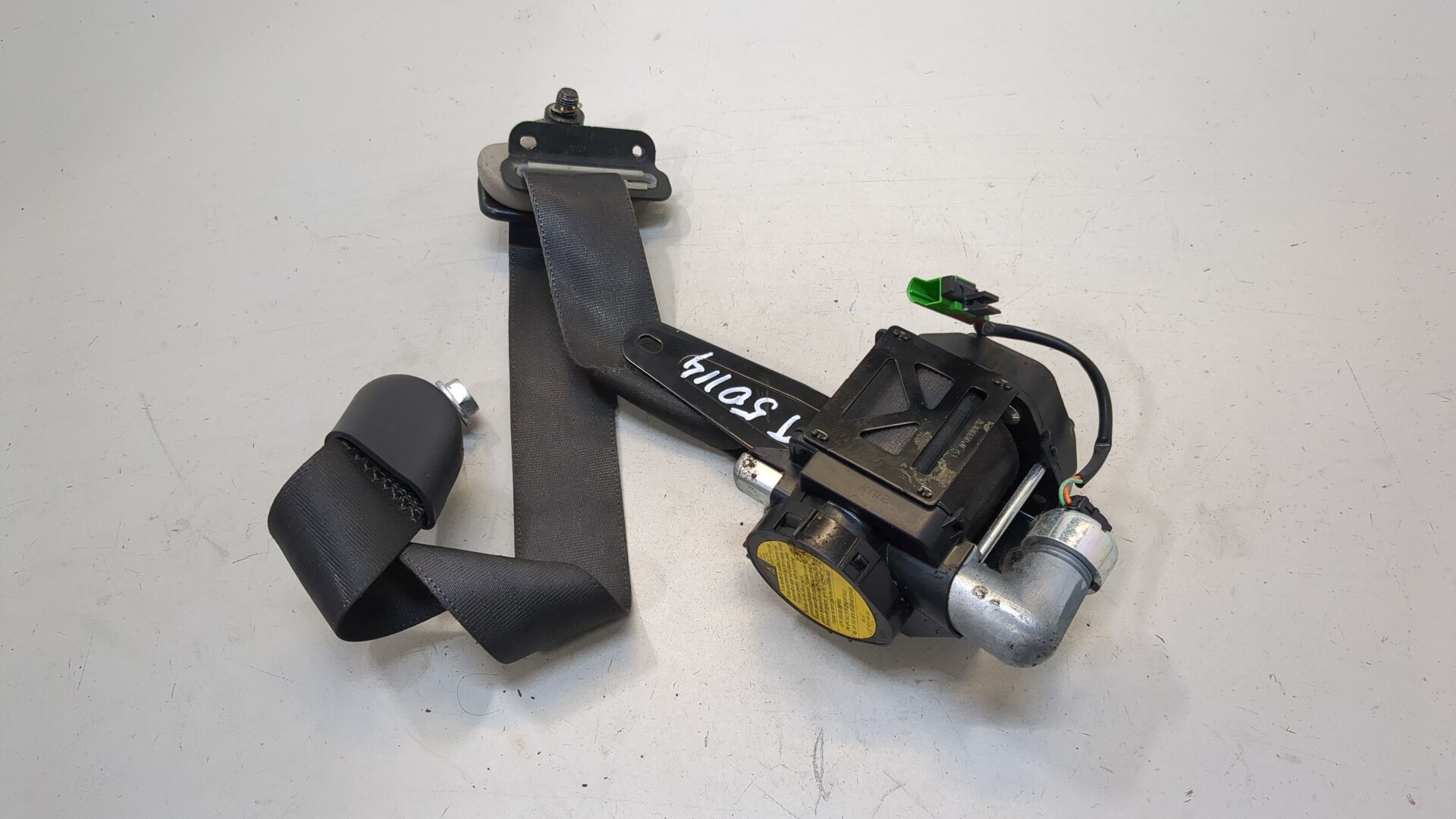 Ремень безопасности