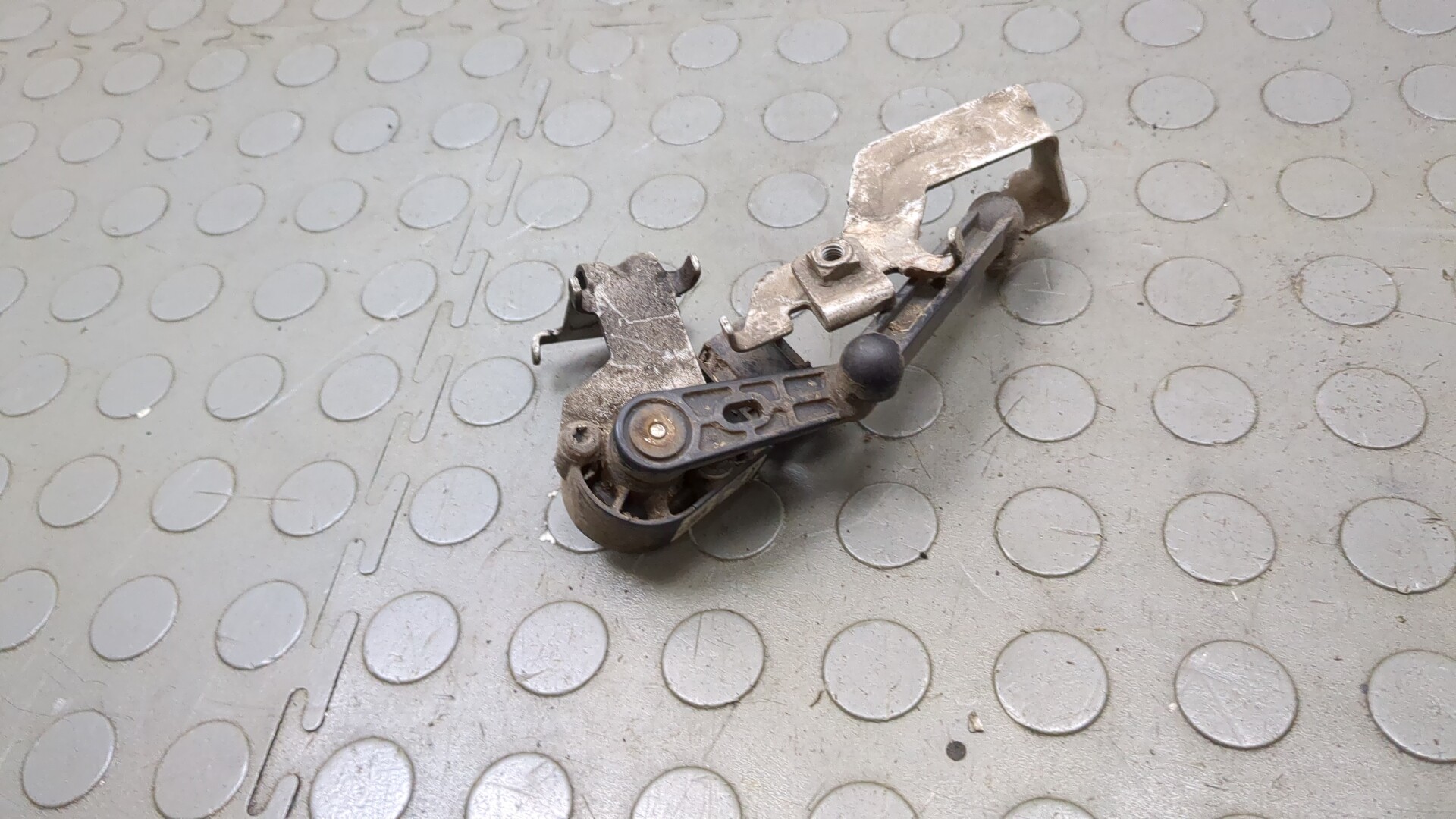 Датчик регулировки дорож. просвета