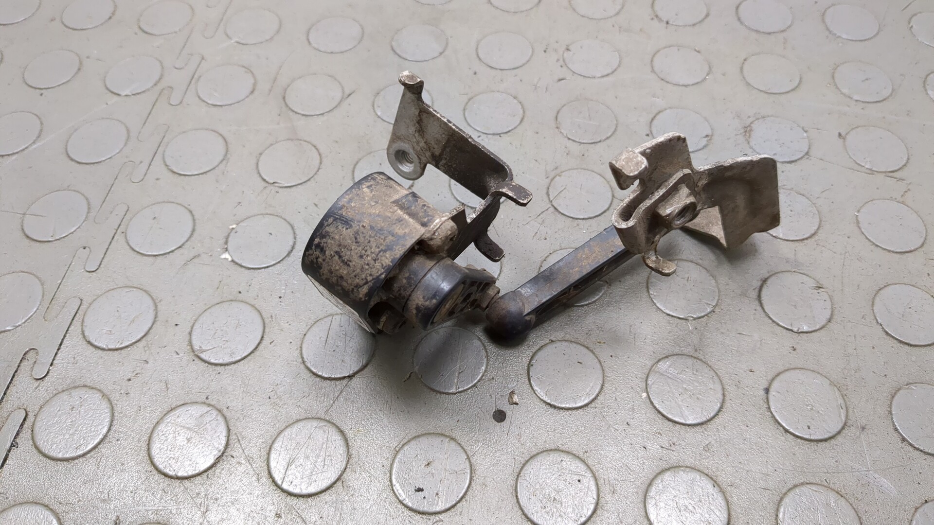 Датчик регулировки дорож. просвета