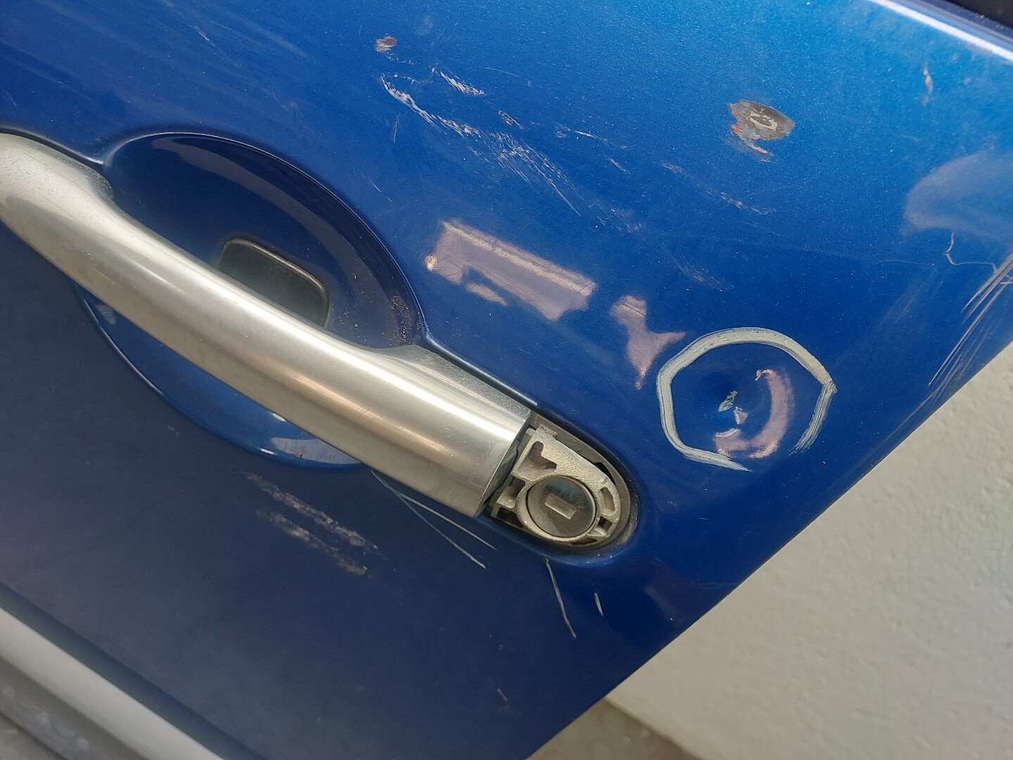 Дверь передняя левая