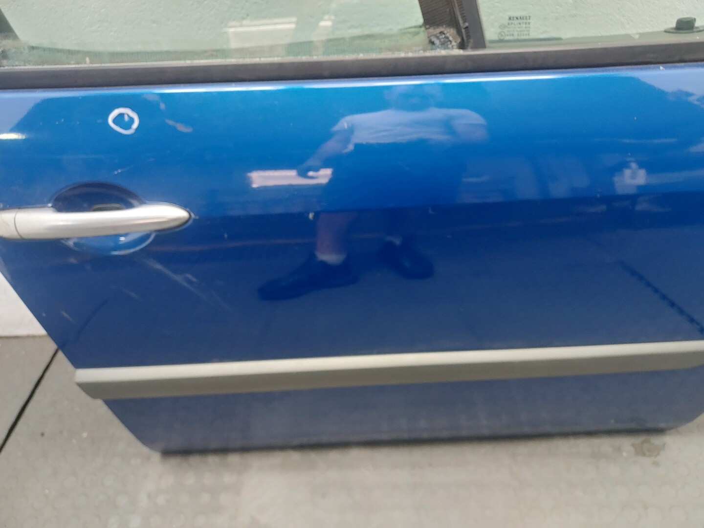 Дверь передняя правая