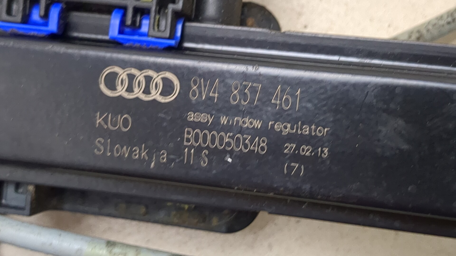 Стеклоподъемник электр. передний левый