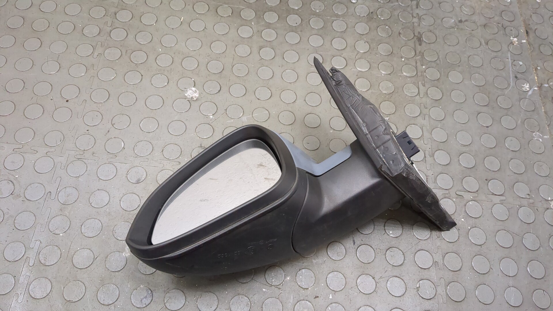 Зеркало левое электрическое