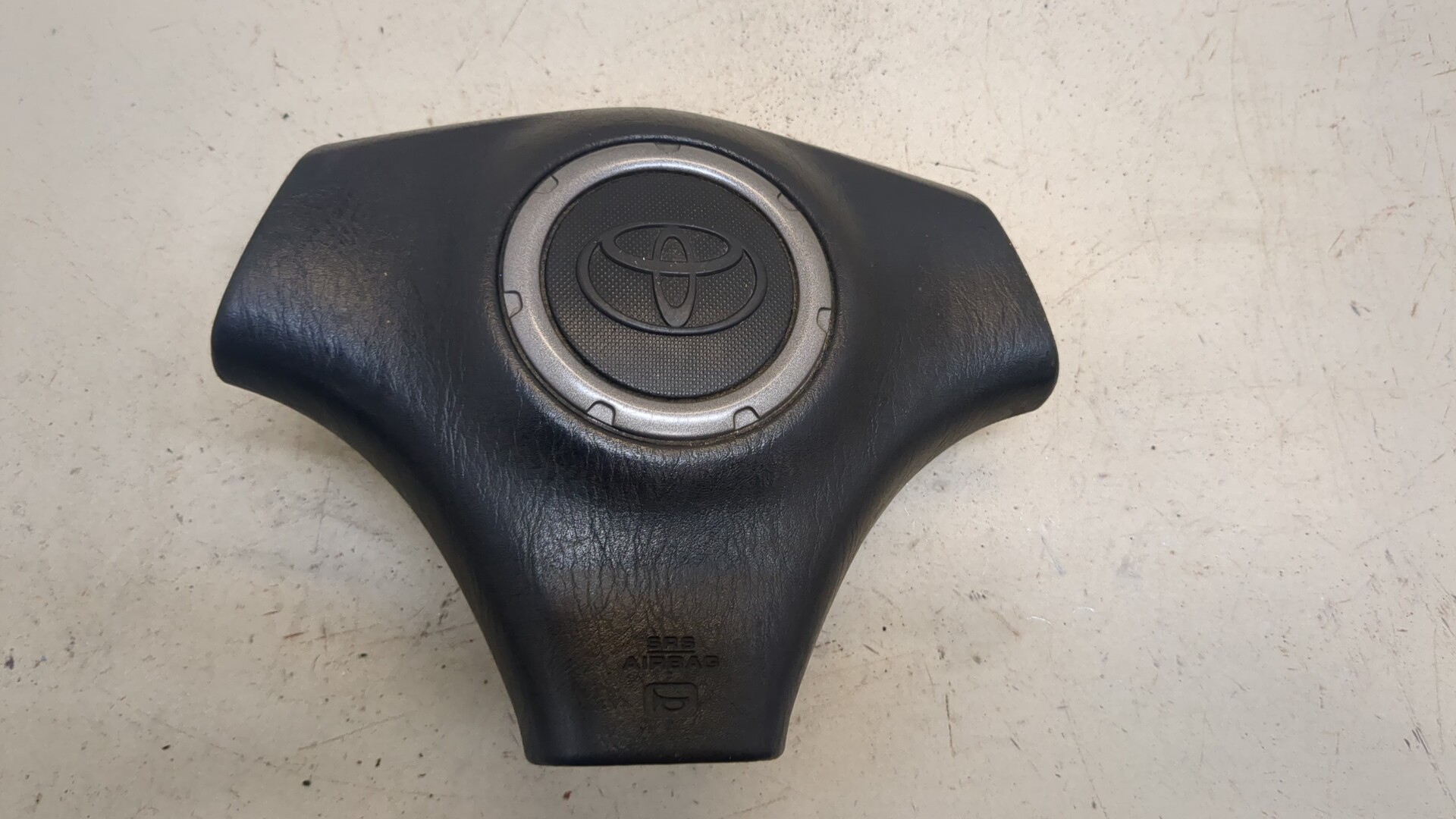 Подушка безопасности в рулевое колесо