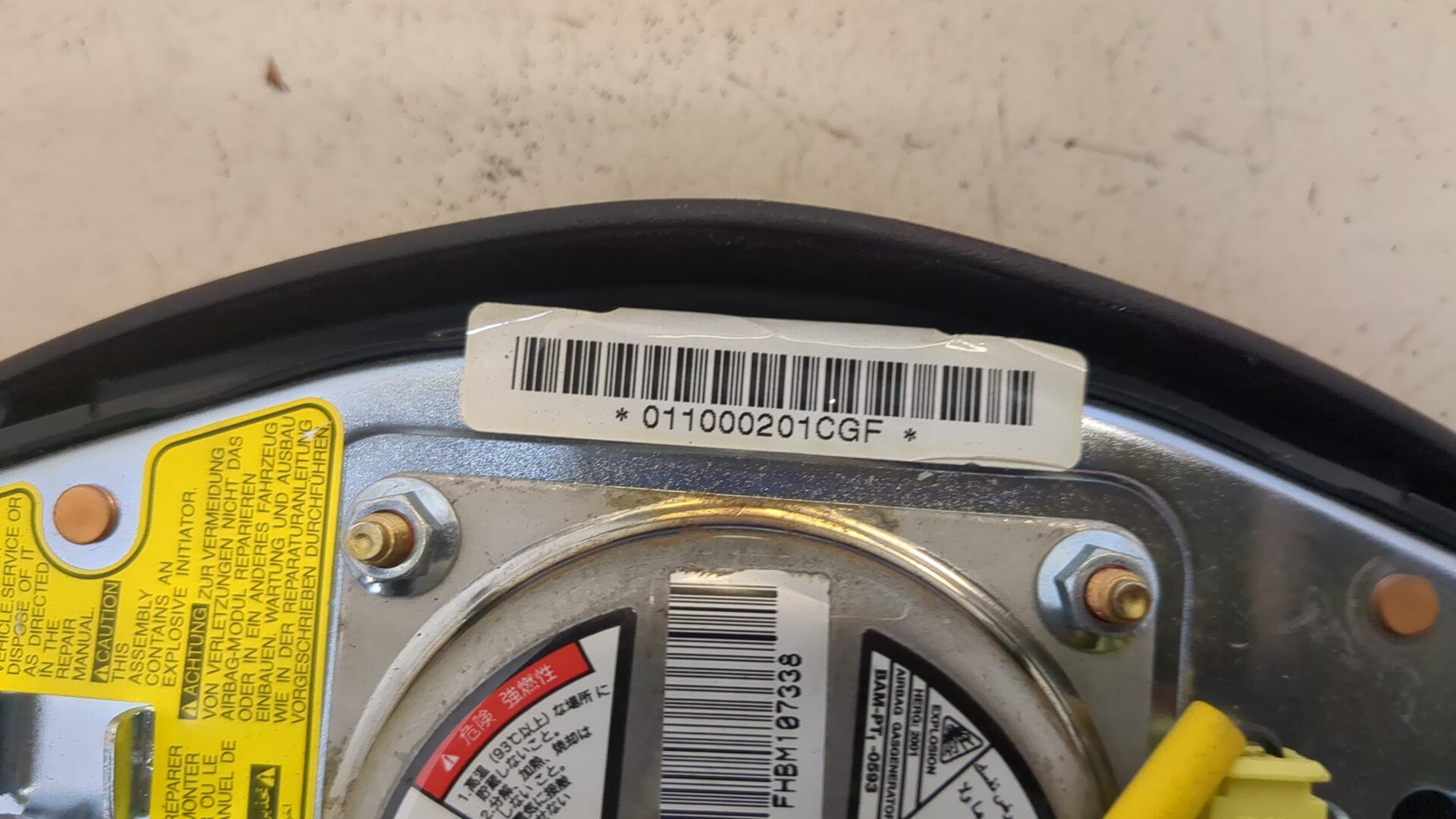 Подушка безопасности в рулевое колесо