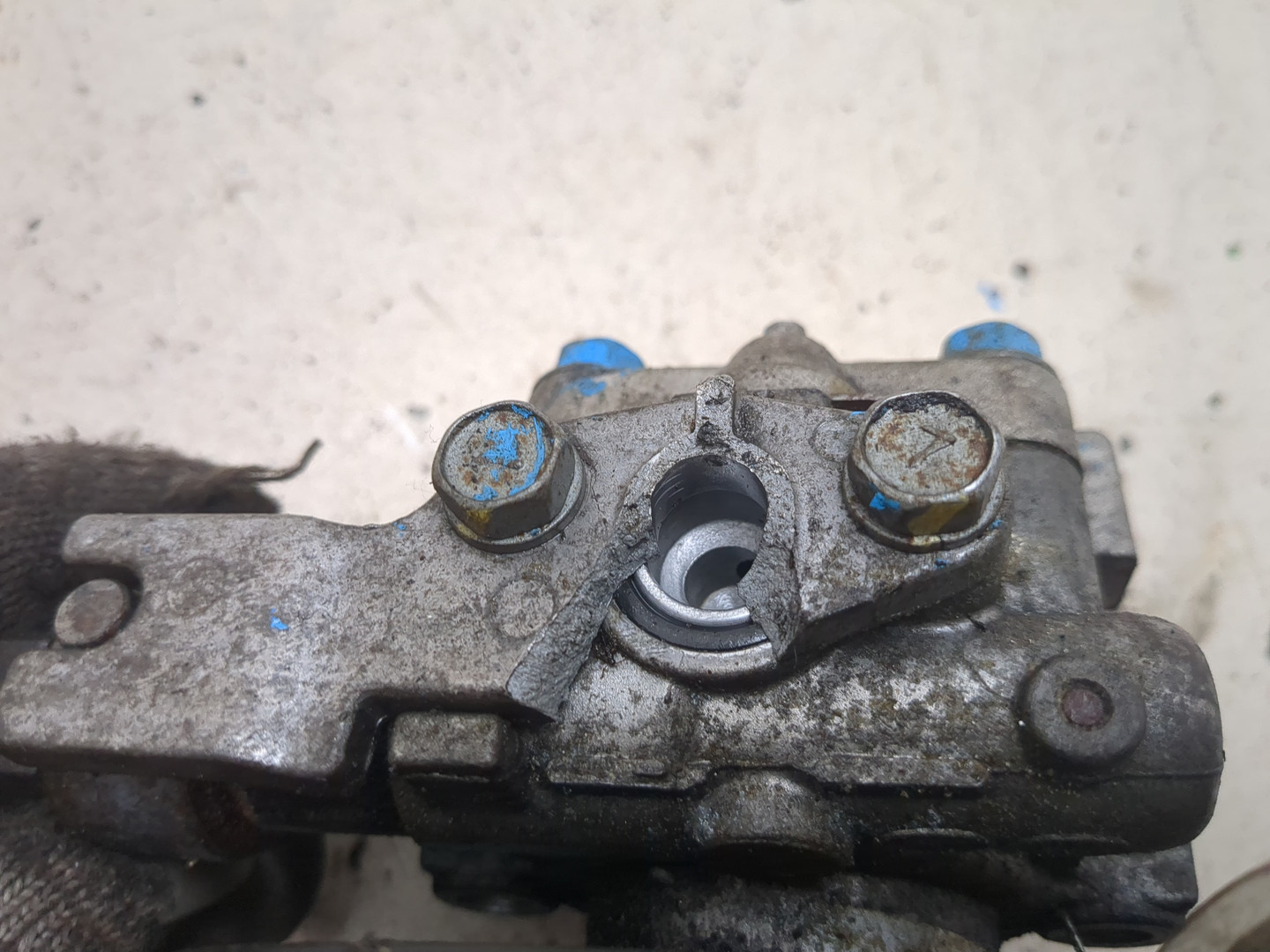 Насос ГУР (гидроусилитель руля)